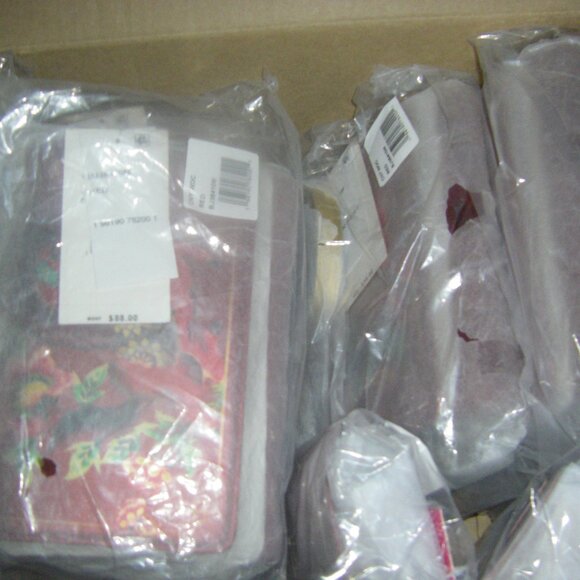 Betsey Johnson Kitsch Chinese New Year Wallet On Chain Red NWT - Picture 8 of 8